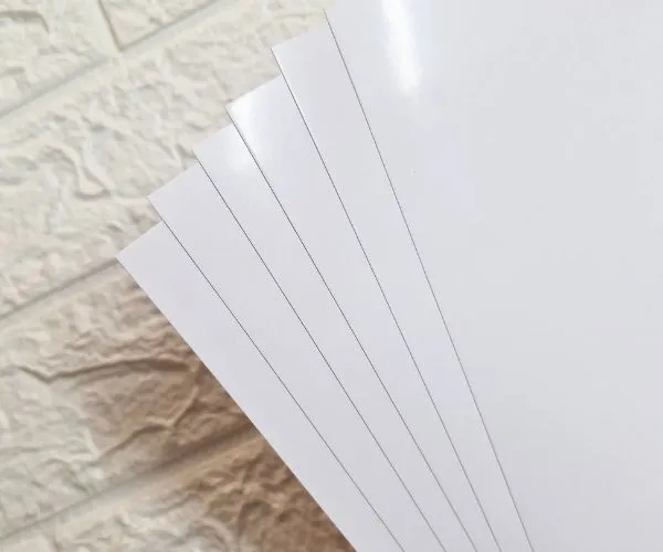 The Difference Between Coated Paper and Ivory Board